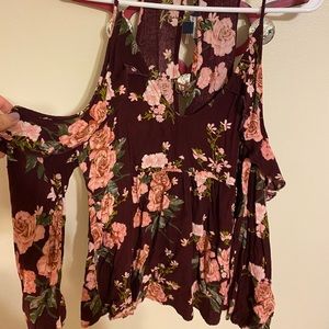 American Eagle Floral Top
